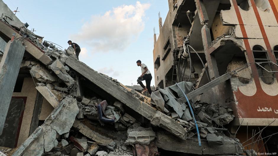 Israeli strikes flatten Gaza town in designated safe zone